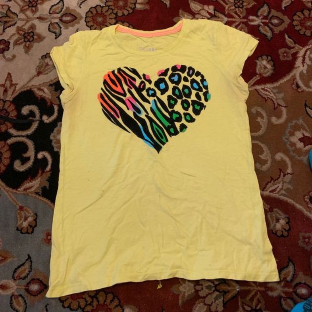 Clothes - Picture 3 of 8